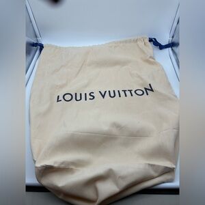 New Louis Vuitton Beige Dust Bag with Navy Drawstrings